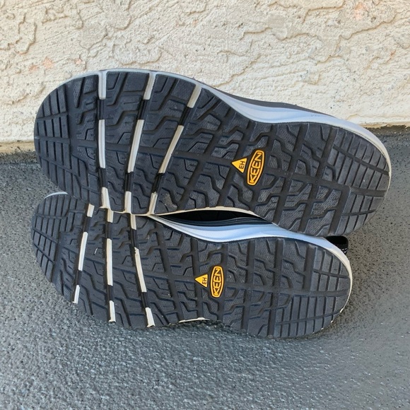 Keen Women's 5.5 Vista Energy Mid Carbon Fiber Toe EH Slip Resistant Work Boot - Picture 7 of 15